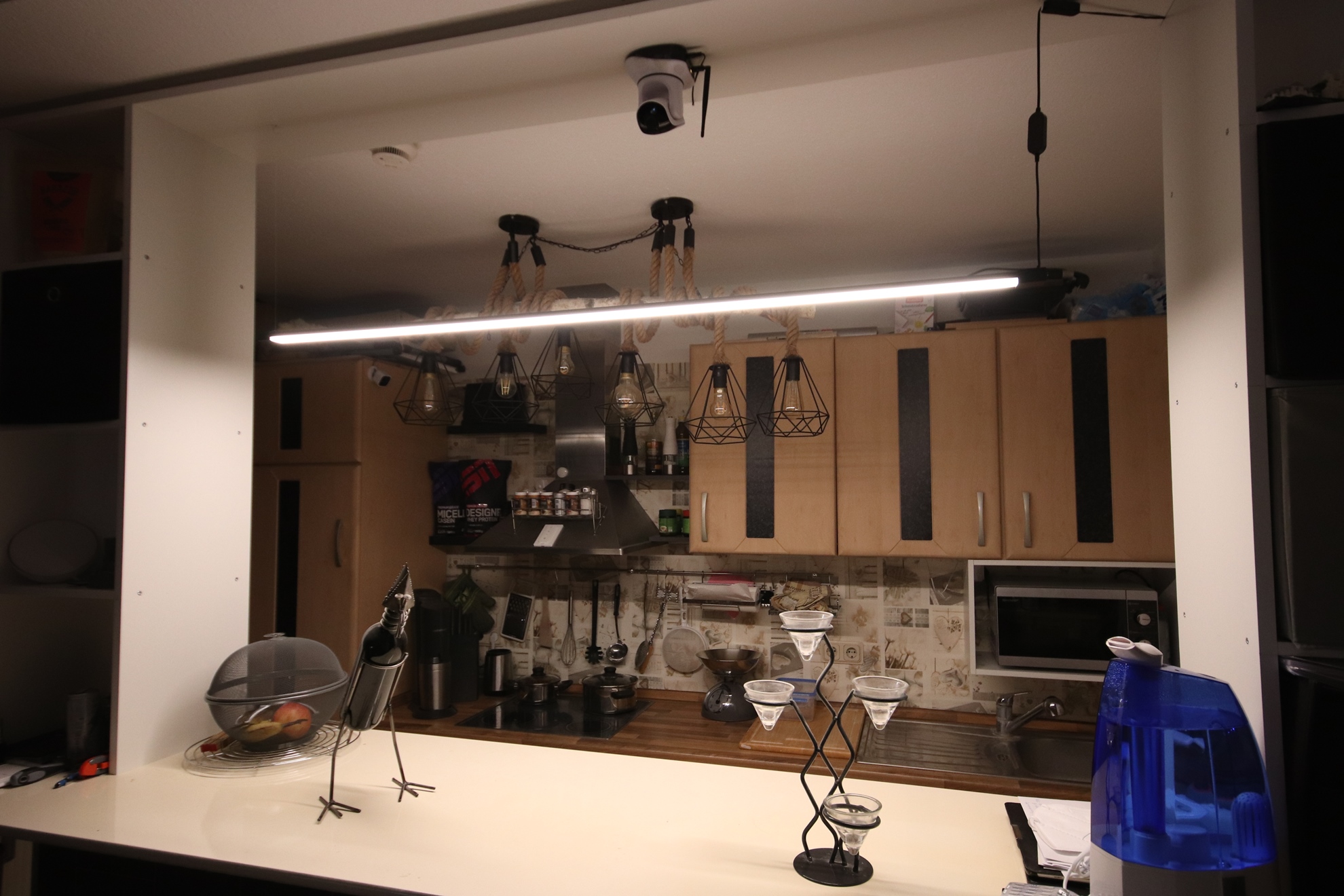 Lidl Livarno Home Thekenbeleuchtung als Stehleuchte Pendellampe zur Dein – ZigBee Steuer Leben